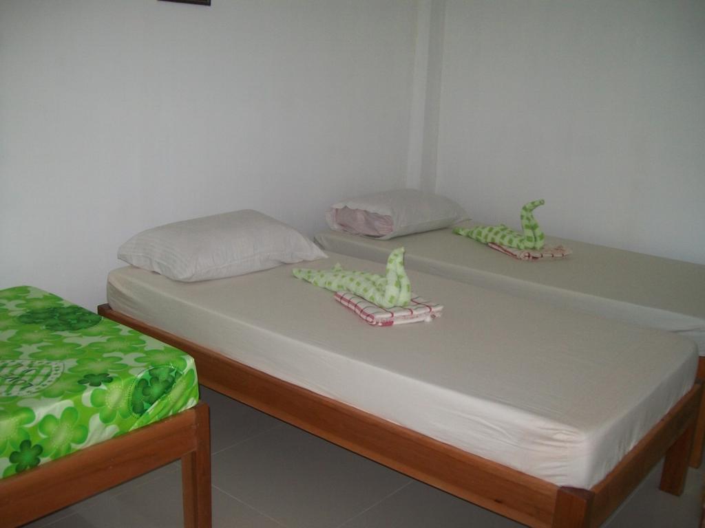 Charm Guest House Puerto Princesa Szoba fotó
